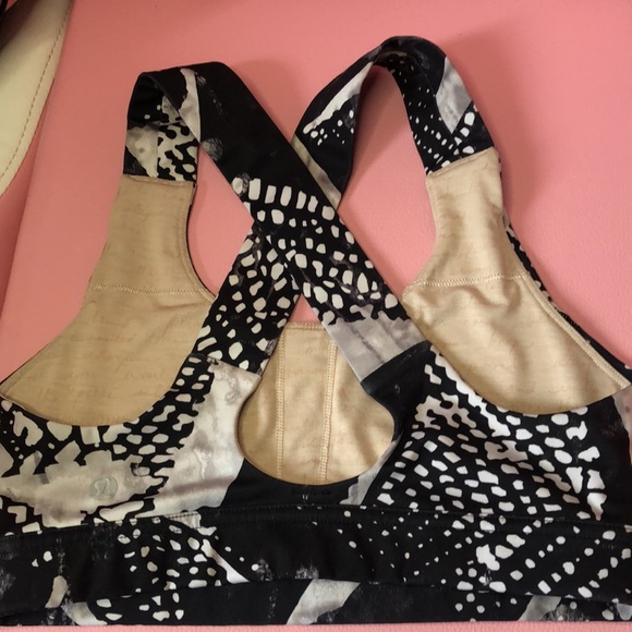 Lululemon bra - Picture 3 of 4